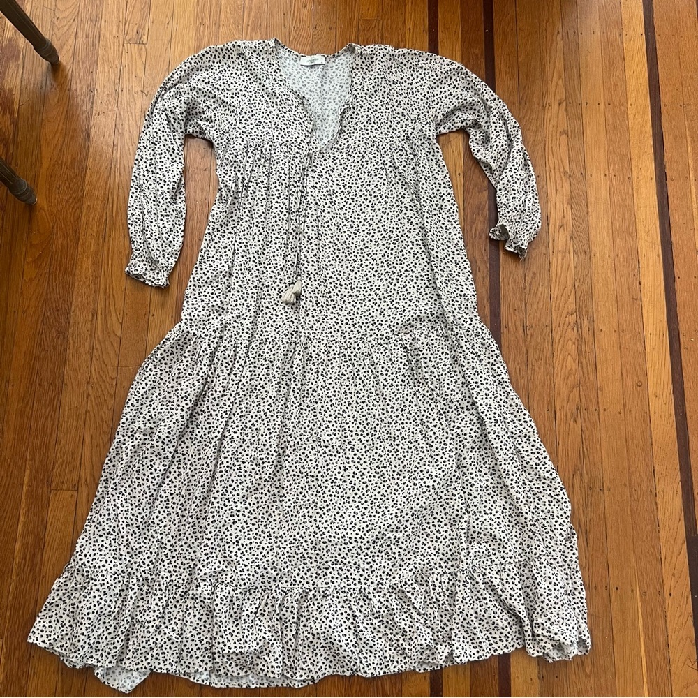 Carly Jean Laurel boho maxi animal print dress flowy long sleeve white  XS EUC